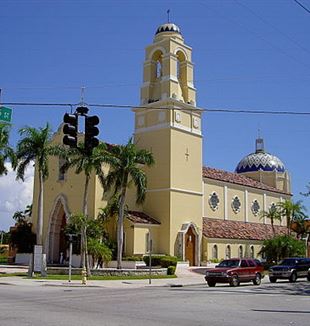 Miami Cathedral of Saint Mary. Photo by Jirodrig via Wikimedia Commons