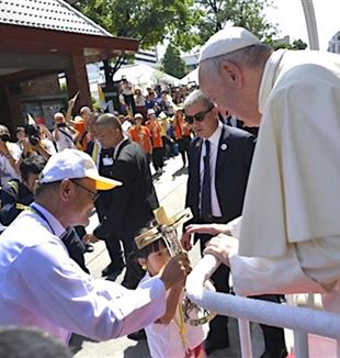 The Pope being welcomed in Thailand