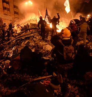 Clashes in Kyiv, Ukraine. Photo by Mstyslav Chernov via Wikimedia Commons