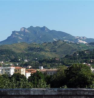 Ascoli Piceno, Italy. Wikimedia Commons