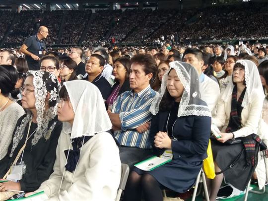 Mass at the Tokyo Dome