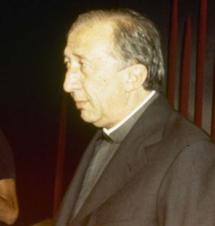 Fr. Giussani at the Rimini Meeting in 1985 (Photo: Archivio Meeting)