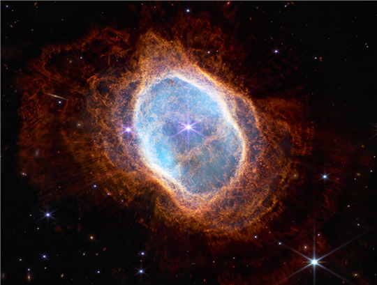 The Southern Ring nebula (©NASA)