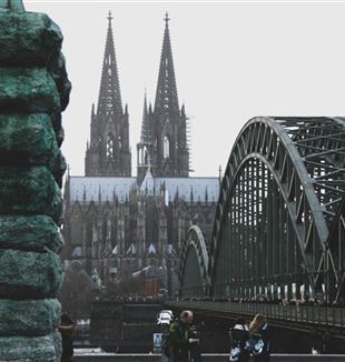 Cologne (Photo: Unsplash/Leonard Muller)