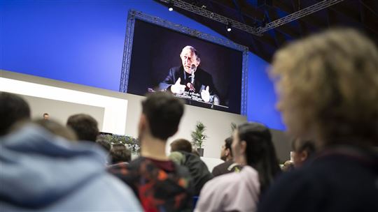 The video of Fr. Giussani screened in Rimini during the GS Triduum (Roberto Masi/Fraternity CL)