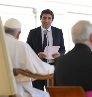 Davide Prosperi and Pope Francis at the audience on October 15, 2022 for Fr. Giussani's centenary (Catholic Press Photo)