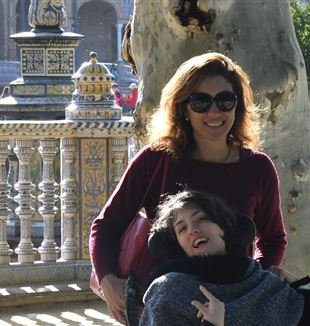 Anna with her daughter Elisa